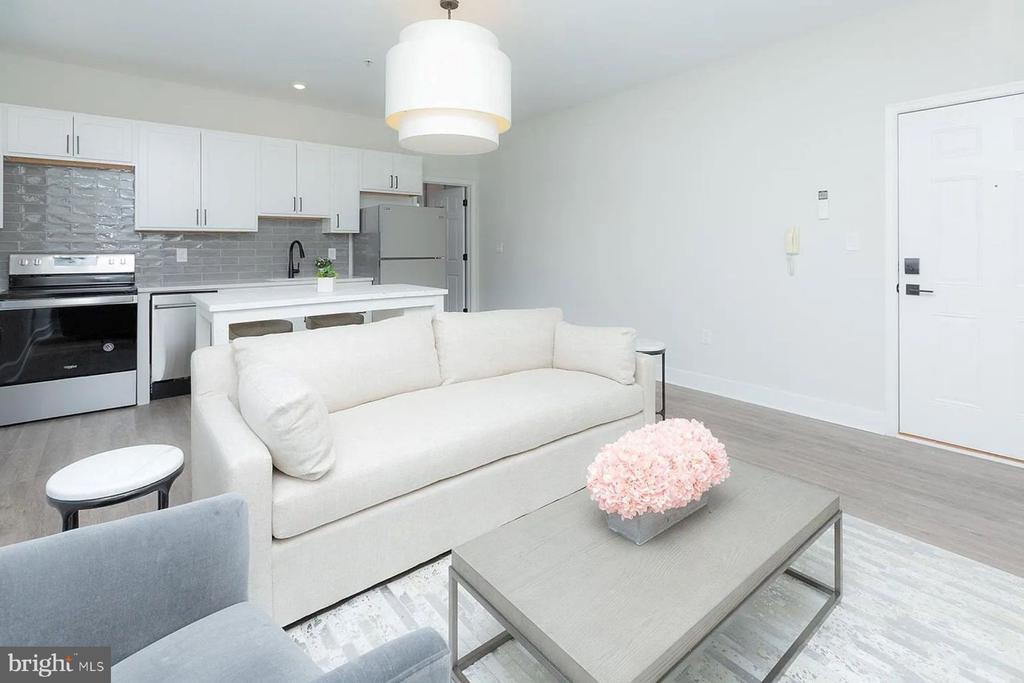 1122 N CALVERT STREET Unit: 205