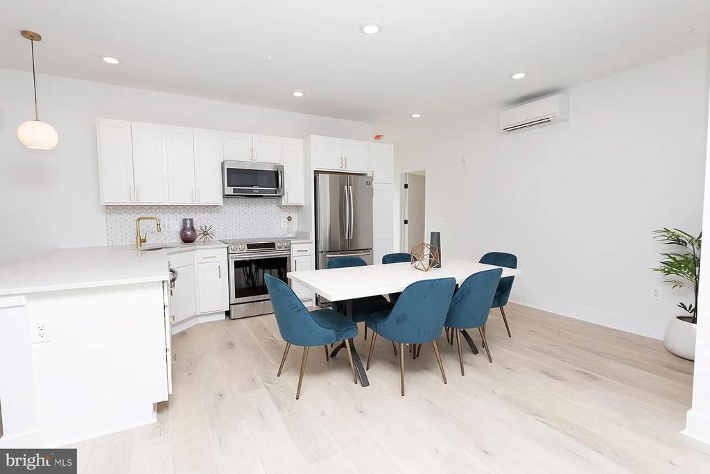 1617 EASTERN AVENUE Unit: 306