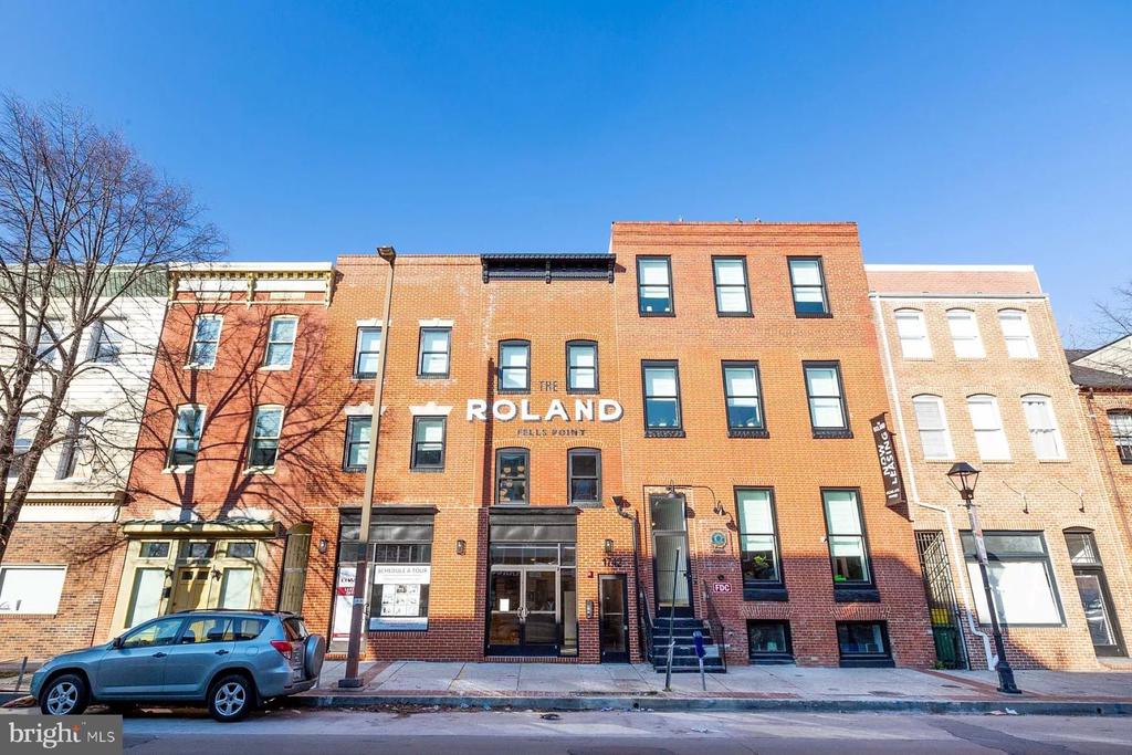 1742 FLEET STREET 302