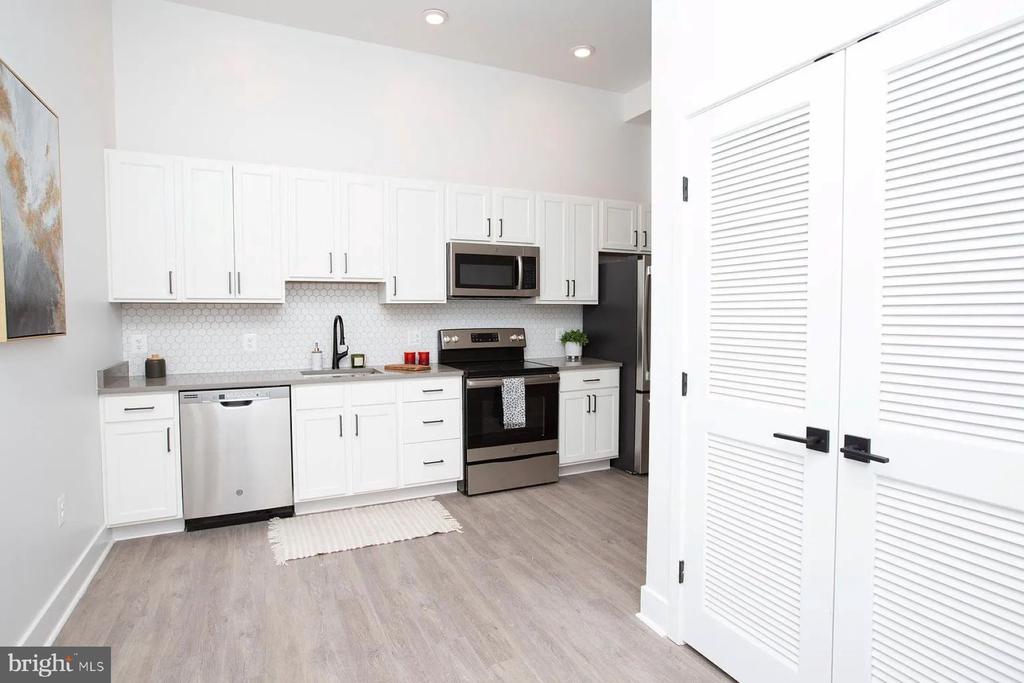 1742 FLEET STREET Unit: 103