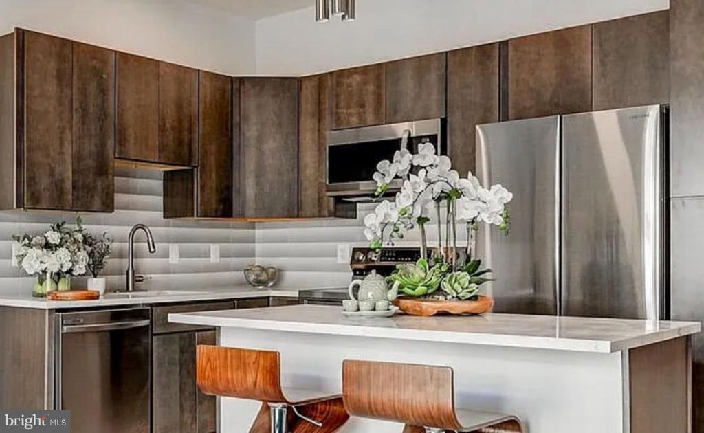 421 S BROADWAY Unit: 503