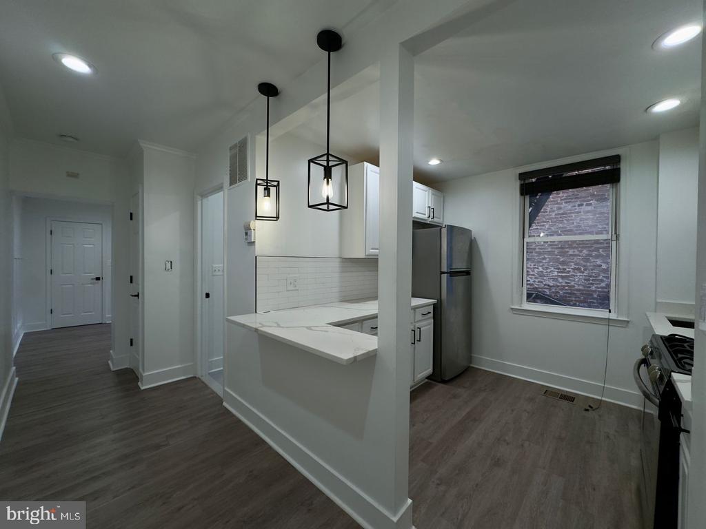 807 PARK AVENUE 2